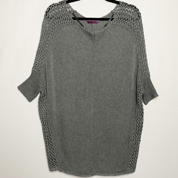 Velvet Graham & Spencer Cozy Wool Cashmere Blend Dolman Sleeve Poncho Sweater - Picture 1 of 13